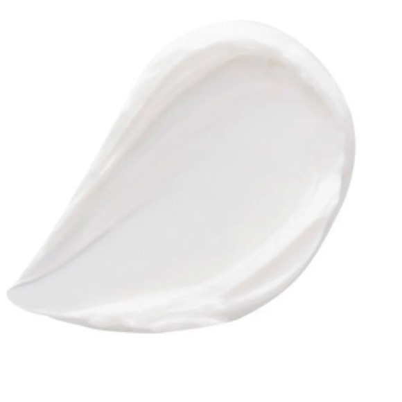 Charlotte Tilbury Magic Cream - Picture 4 of 5